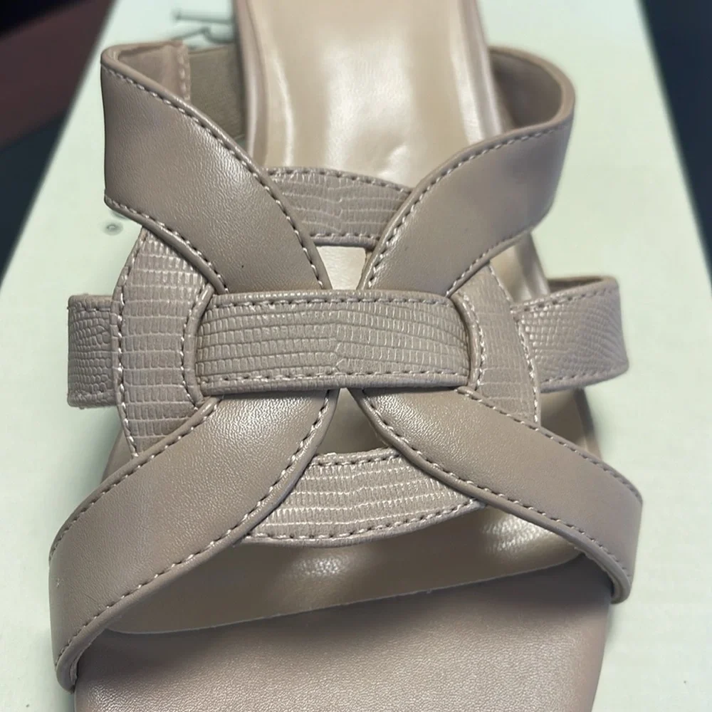 Kim Rogers Tan Naura Slides - Picture 7 of 7